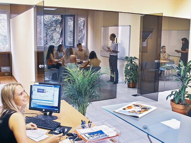 シュプラッハカフェランゲージプラス　バルセロナ校