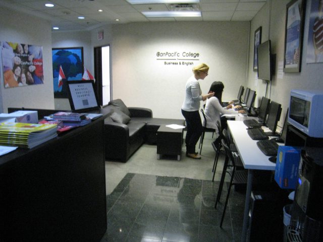 キャンパシフィック カレッジ