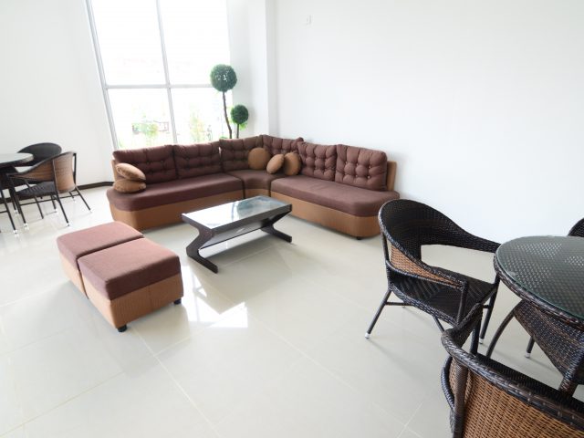 イージーアカデミー