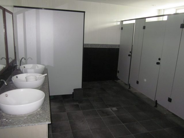 イージーアカデミー