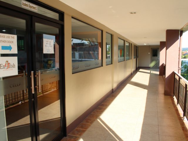 セラ　プレミアム校