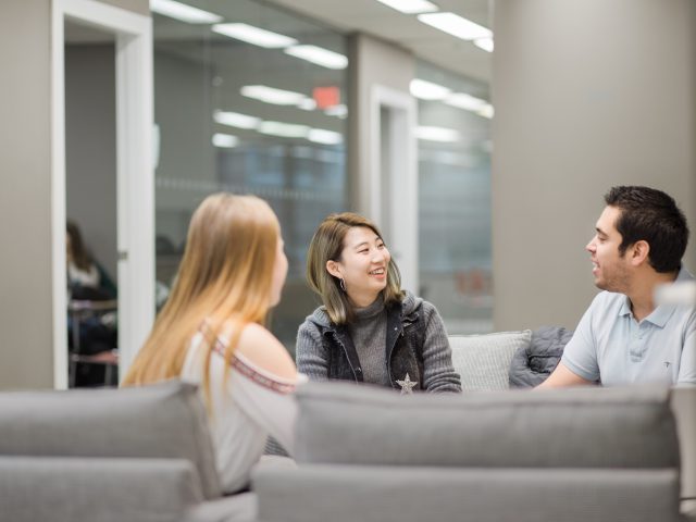 タムウッド ランゲージセンター バンクーバー校