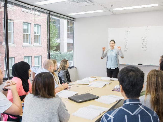 タムウッド ランゲージセンター バンクーバー校