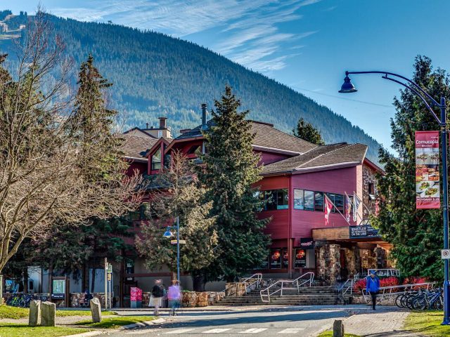 タムウッド ランゲージセンター ウィスラー校