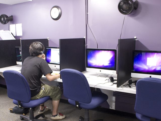 ウィスコンシン イーエスエル インスティテュート(ウェスリィ)