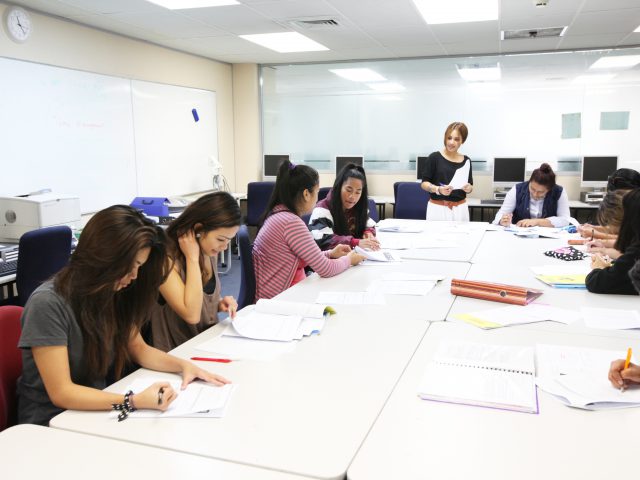 クラウンインスティチュートオブスタディーズ