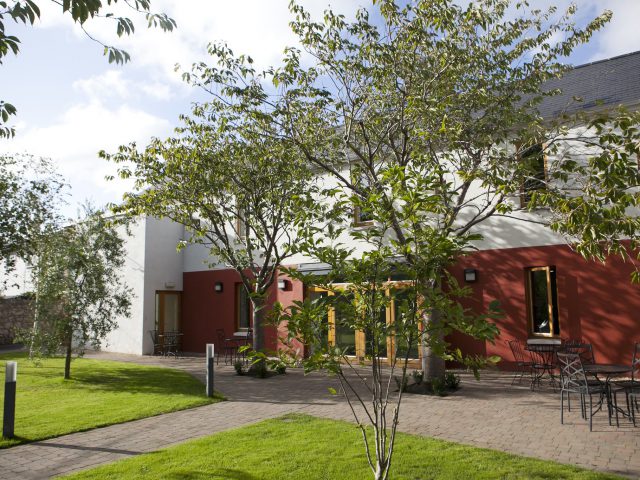 エメラルド カルチュラル インスティテュート