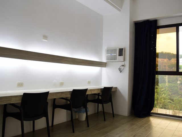 イーブイ イングリッシュ アカデミー