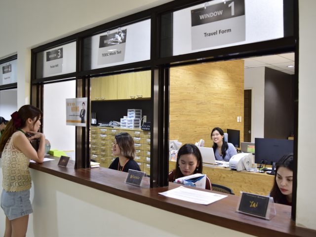 イーブイ イングリッシュ アカデミー