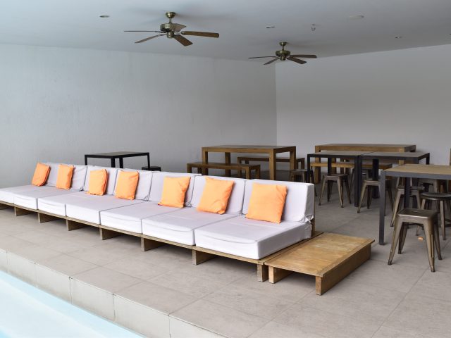 イーブイ イングリッシュ アカデミー