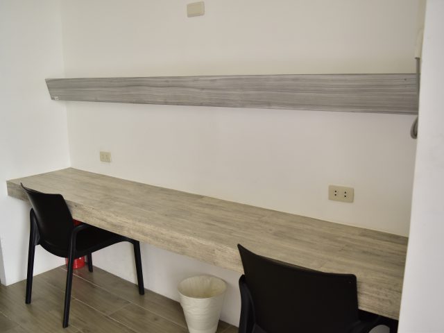 イーブイ イングリッシュ アカデミー