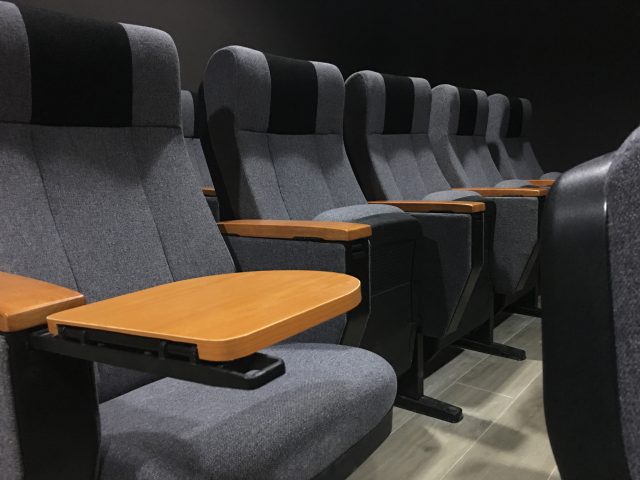 イーブイ イングリッシュ アカデミー