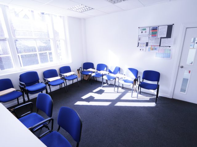 ローズオブヨーク　ランゲージスクール　ロンドン