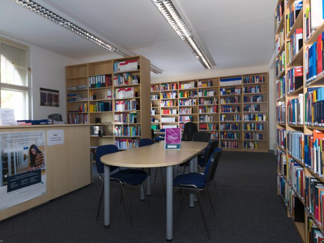 F+Uアカデミー オブ ランゲージ　ベルリン校