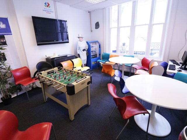 ローズオブヨーク　ランゲージスクール　ロンドン